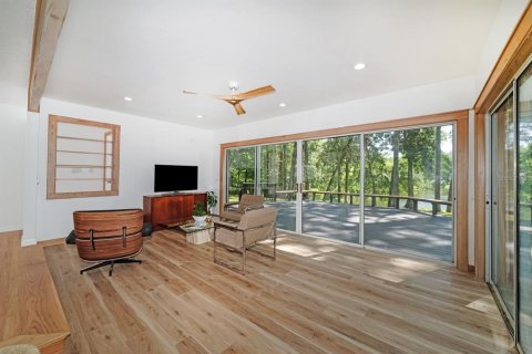House in Gainesville, Florida 5 bedrooms, 308.62 sq.m. № 1644665 - photo 17