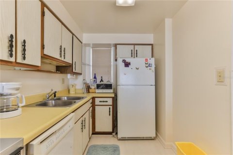 Condo in Ormond Beach, Florida, 2 bedrooms  № 1526716 - photo 24