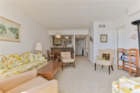 Condo in Ormond Beach, Florida, 2 bedrooms  № 1526716 - photo 14