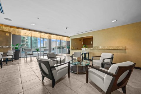 Copropriété à louer à Miami, Floride: 1 chambre, 72.93 m2 № 2074888 - photo 30