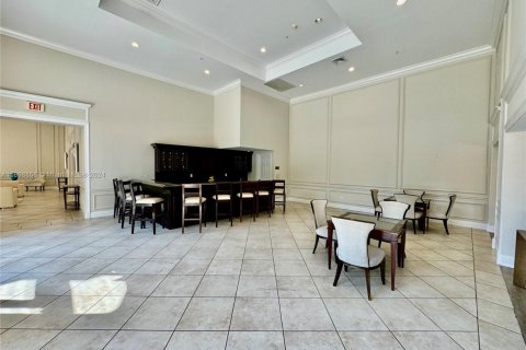 Condominio en venta en Coral Gables, Florida, 1 dormitorio, 72.56 m2 № 1863319 - foto 13
