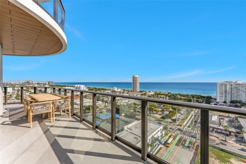 Condominio en Miami Beach, Florida, 3 dormitorios  № 2079196
