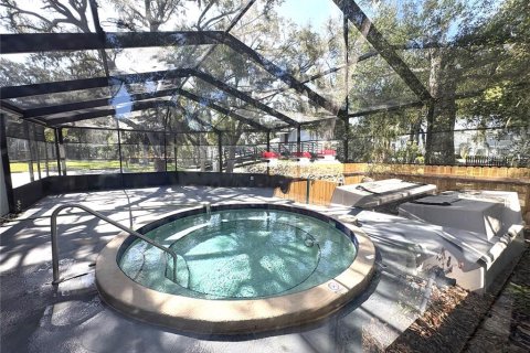 Condo in Tampa, Florida, 1 bedroom № 2238936 - photo 16