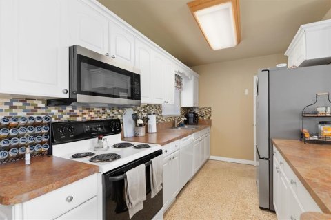 Casa en venta en Port Charlotte, Florida, 3 dormitorios, 98.85 m2 № 1805828 - foto 14