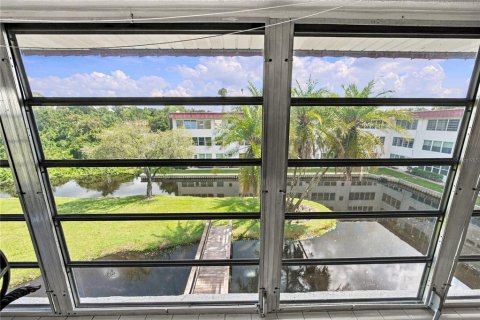 Condo in Winter Haven, Florida, 3 bedrooms  № 2391550 - photo 20