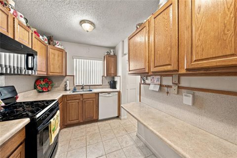 Condo in Winter Haven, Florida, 3 bedrooms  № 2391550 - photo 12