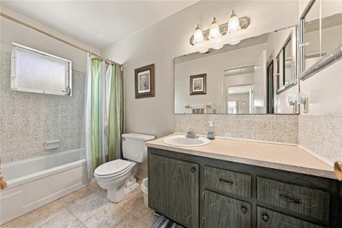 Condo in Winter Haven, Florida, 3 bedrooms  № 2391550 - photo 25