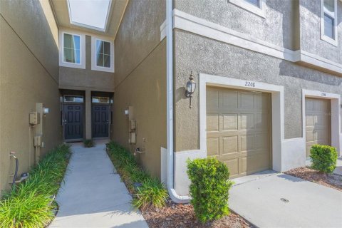 Touwnhouse à louer à Brandon, Floride: 3 chambres, 142.7 m2 № 2414997 - photo 2