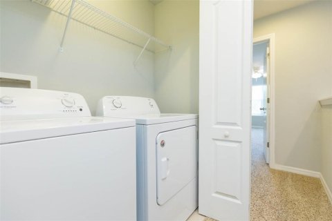 Touwnhouse à louer à Brandon, Floride: 3 chambres, 142.7 m2 № 2414997 - photo 13