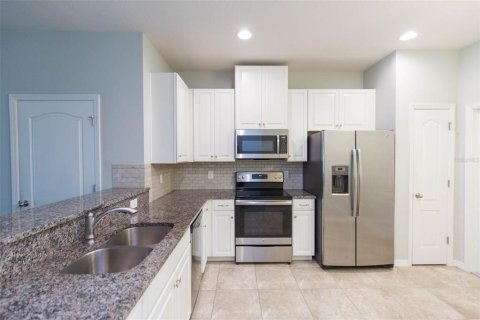 Touwnhouse à louer à Brandon, Floride: 3 chambres, 142.7 m2 № 2414997 - photo 4