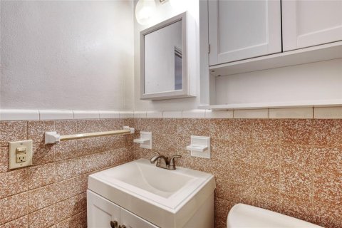 Duplex in Daytona Beach, Florida 2 bedrooms, 104.05 sq.m. № 1906438 - photo 21