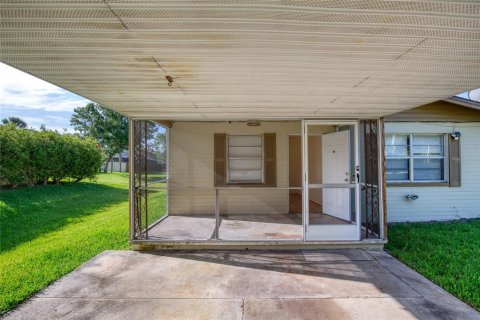 Duplex in Daytona Beach, Florida 2 bedrooms, 104.05 sq.m. № 1906438 - photo 4