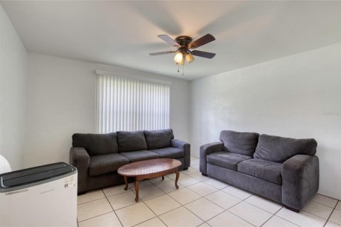 Duplex in Daytona Beach, Florida 2 bedrooms, 104.05 sq.m. № 1906438 - photo 11