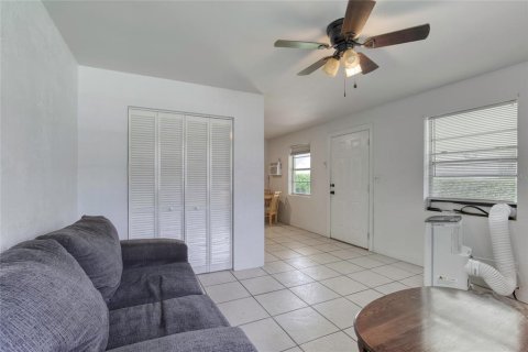 Duplex in Daytona Beach, Florida 2 bedrooms, 104.05 sq.m. № 1906438 - photo 13