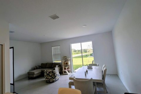 Touwnhouse à vendre à Davenport, Floride: 3 chambres, 170.94 m2 № 2198042 - photo 6