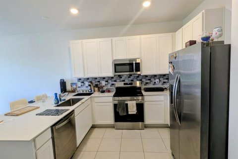 Touwnhouse à vendre à Davenport, Floride: 3 chambres, 170.94 m2 № 2198042 - photo 3