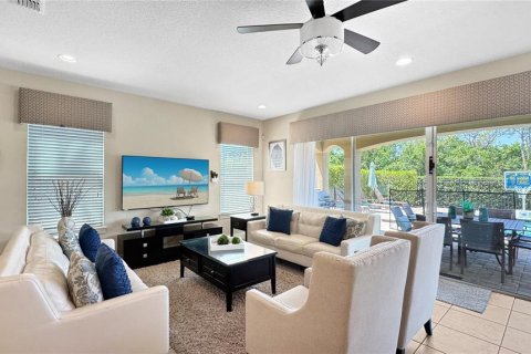 Купить виллу или дом в Фор-Корнерс, Флорида 5 комнат, 308.99м2, № 1742608 - фото 7