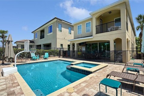 Купить виллу или дом в Фор-Корнерс, Флорида 5 комнат, 308.99м2, № 1742608 - фото 3