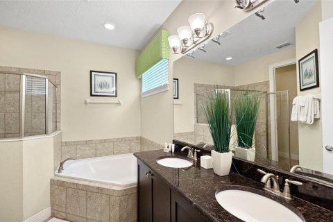 Купить виллу или дом в Фор-Корнерс, Флорида 5 комнат, 308.99м2, № 1742608 - фото 24