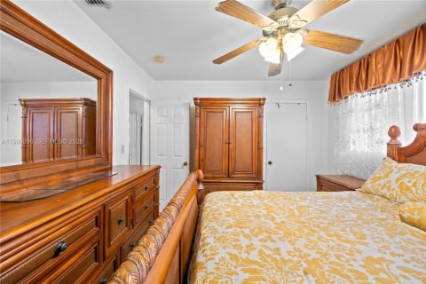 Villa ou maison à vendre à Miami, Floride: 3 chambres, 203.73 m2 № 2267624 - photo 28