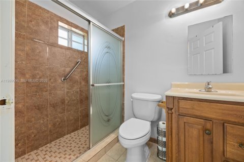 Villa ou maison à vendre à Miami, Floride: 3 chambres, 203.73 m2 № 2267624 - photo 23