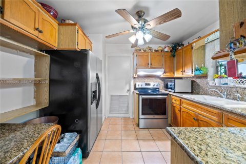 Villa ou maison à vendre à Miami, Floride: 3 chambres, 203.73 m2 № 2267624 - photo 11