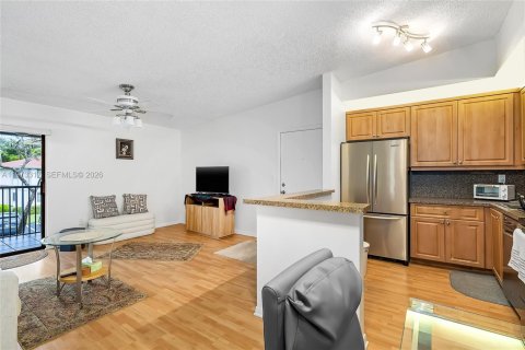 Купить кондоминиум в Тамарак, Флорида 2 спальни, 76.83м2, № 2033897 - фото 9