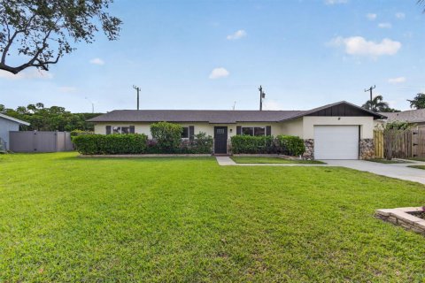 Villa ou maison à vendre à Palm Beach Gardens, Floride: 3 chambres, 129.32 m2 № 2083323 - photo 16