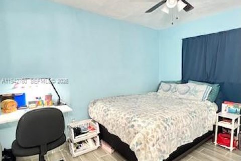 Villa ou maison à vendre à Sunrise, Floride: 4 chambres, 180.51 m2 № 2000134 - photo 10