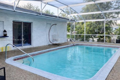 Villa ou maison à vendre à Sunrise, Floride: 4 chambres, 180.51 m2 № 2000134 - photo 19