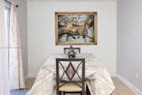 Villa ou maison à vendre à Sunrise, Floride: 4 chambres, 180.51 m2 № 2000134 - photo 7