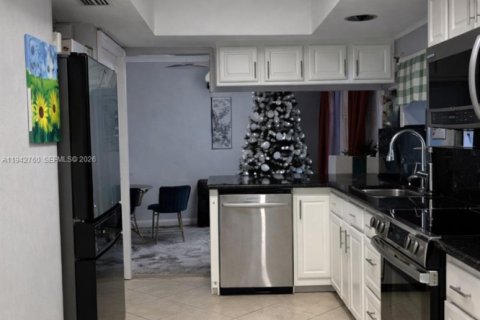 Villa ou maison à vendre à Sunrise, Floride: 4 chambres, 180.51 m2 № 2000134 - photo 5