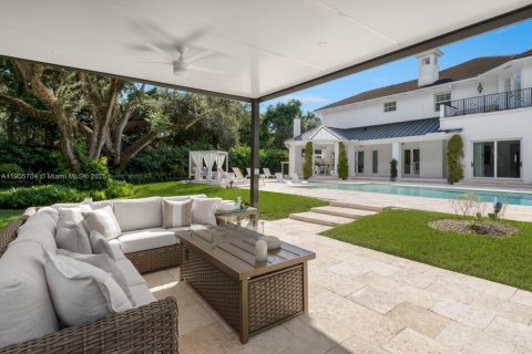 Снять в аренду виллу или дом в Майами, Флорида 5 спален, 695м2, № 1956388 - фото 9