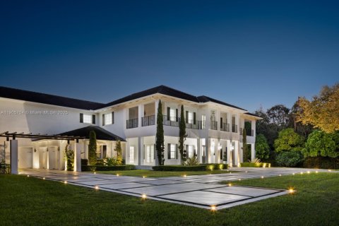 Снять в аренду виллу или дом в Майами, Флорида 5 спален, 695м2, № 1956388 - фото 3