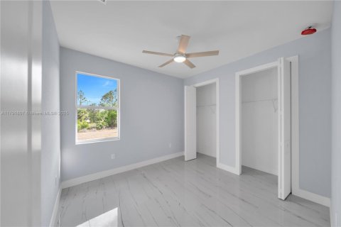 House in Lehigh Acres, Florida 3 bedrooms, 162.39 sq.m. № 1664933 - photo 18