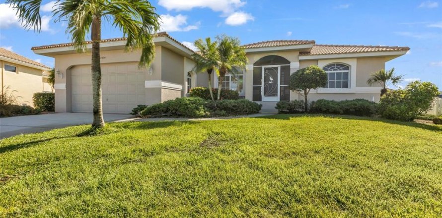Villa ou maison à Punta Gorda, Floride 3 chambres, 159.88 m2 № 2361185