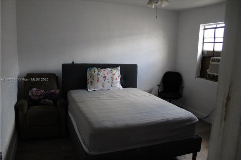 Villa ou maison à vendre à Miami, Floride: 4 chambres, 138.15 m2 № 1927515 - photo 5