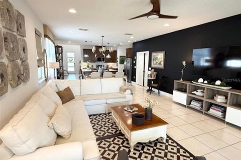 House in Saint Cloud, Florida 4 bedrooms, 253.81 sq.m. № 1780589 - photo 10