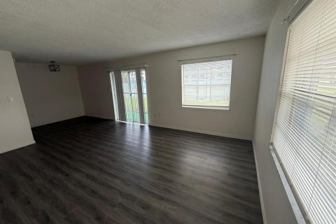 Condo in Orlando, Florida, 2 bedrooms  № 1848470 - photo 4