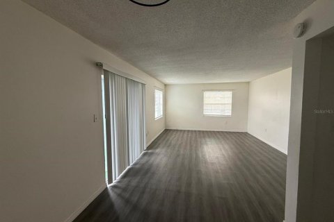 Condo in Orlando, Florida, 2 bedrooms  № 1848470 - photo 5