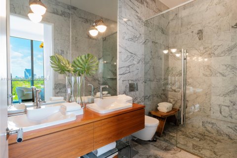 Снять в аренду кондоминиум в Майами, Флорида 2 спальни, 102.66м2, № 2005495 - фото 12