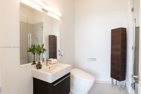 Снять в аренду кондоминиум в Майами, Флорида 2 спальни, 102.66м2, № 2005495 - фото 15