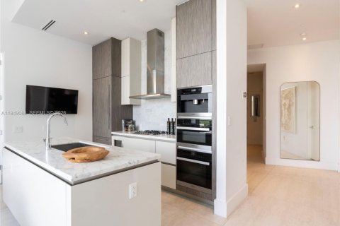 Снять в аренду кондоминиум в Майами, Флорида 2 спальни, 102.66м2, № 2005495 - фото 18