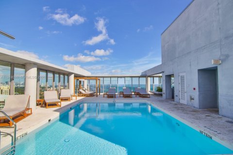 Снять в аренду кондоминиум в Майами, Флорида 2 спальни, 102.66м2, № 2005495 - фото 29