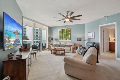 Condo in Daytona Beach, Florida, 2 bedrooms № 2143521 - photo 8
