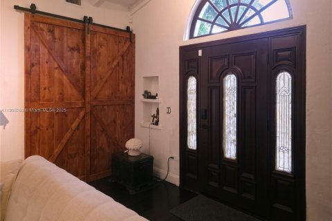 Casa en venta en Miami Beach, Florida, 4 dormitorios, 203.46 m2 № 1956429 - foto 29