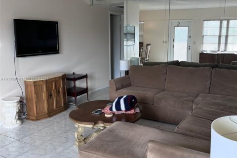 Condominio en venta en Boca Raton, Florida, 2 dormitorios, 76.09 m2 № 1984967 - foto 2