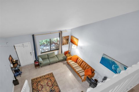 Touwnhouse à vendre à Fort Lauderdale, Floride: 2 chambres, 94.02 m2 № 1955635 - photo 11