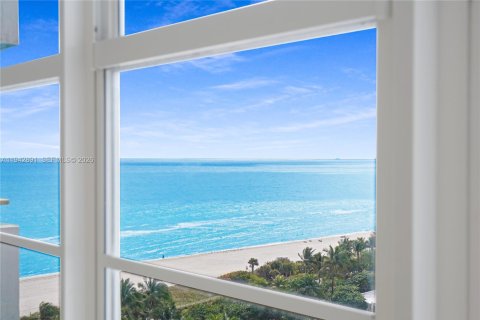 Appartement à louer à Miami Beach, Floride: 2 chambres, 46645.67 m2 № 1999275 - photo 4