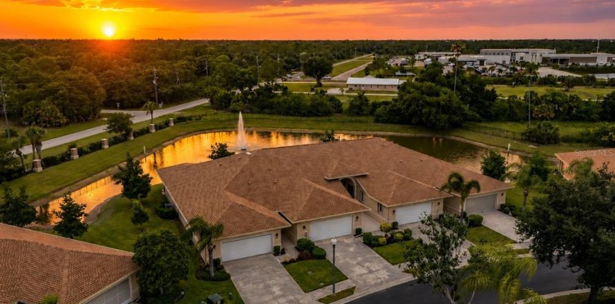 Villa ou maison à Punta Gorda, Floride 2 chambres, 135.45 m2 № 2206816